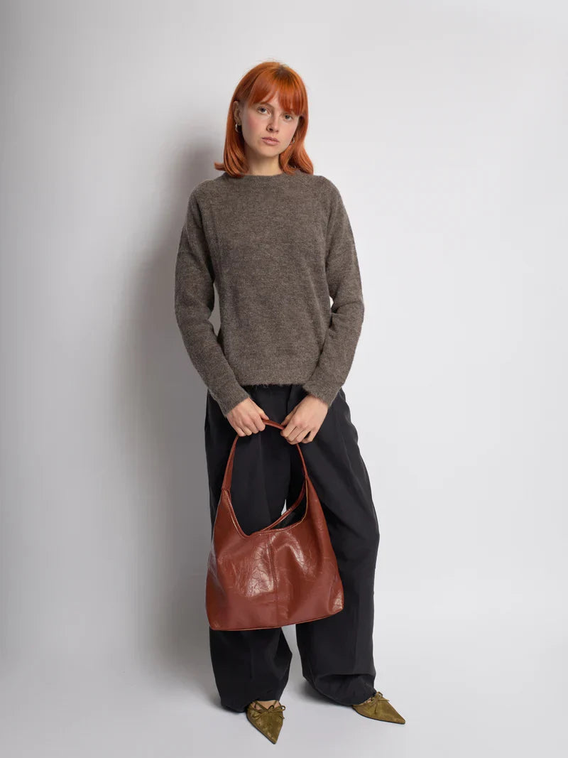 Glow | Elegant axelremsväska